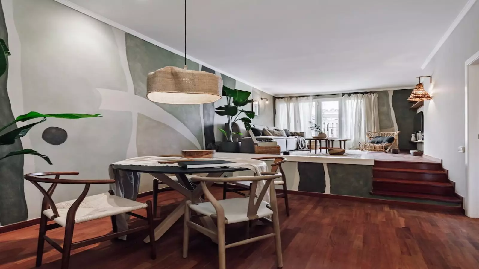 Furnished 2-bedroom flat in Eixample, 100 m² · 2