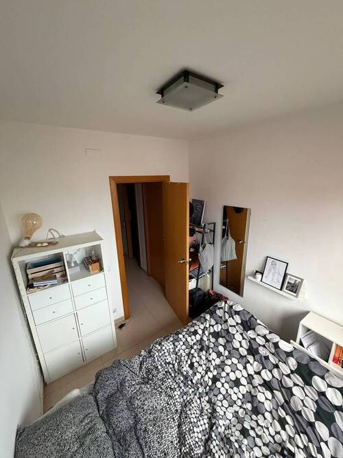 Room in a 4-person shared flat in Sant Martí · 2