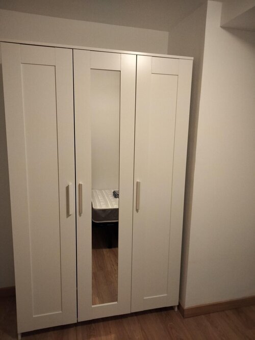 Habitación en piso compartido de 4 personas en Ciutat Vella · 3