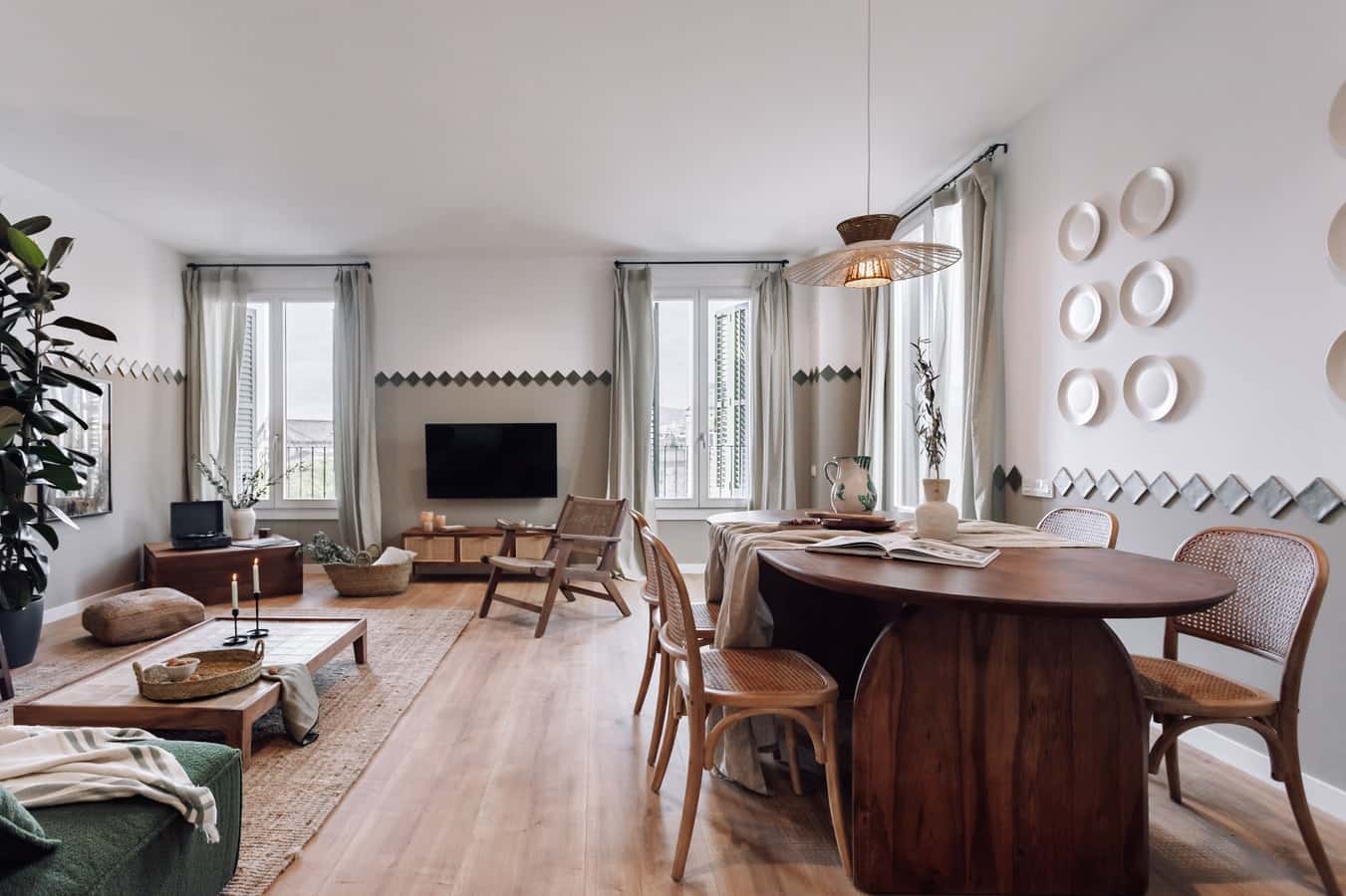 Furnished 3-bedroom flat in Eixample, 130 m² · 2