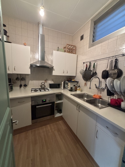 Room in a 3-person shared flat in Gràcia · 4