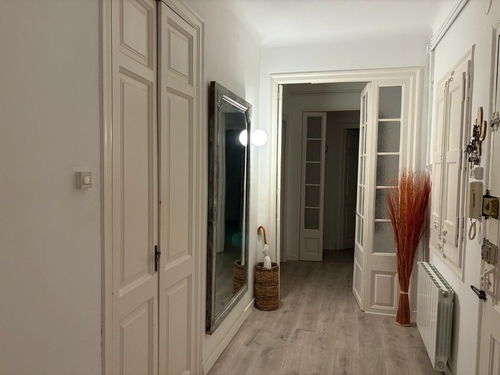 Room in a 5-person shared flat in Barcelona · 2