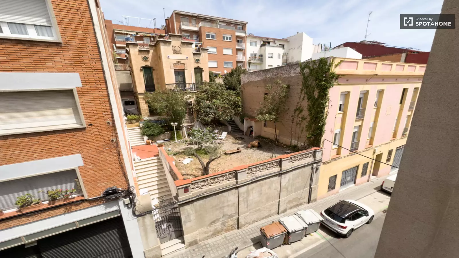 Habitación amueblada en piso compartido de 6 personas en Gràcia · 4