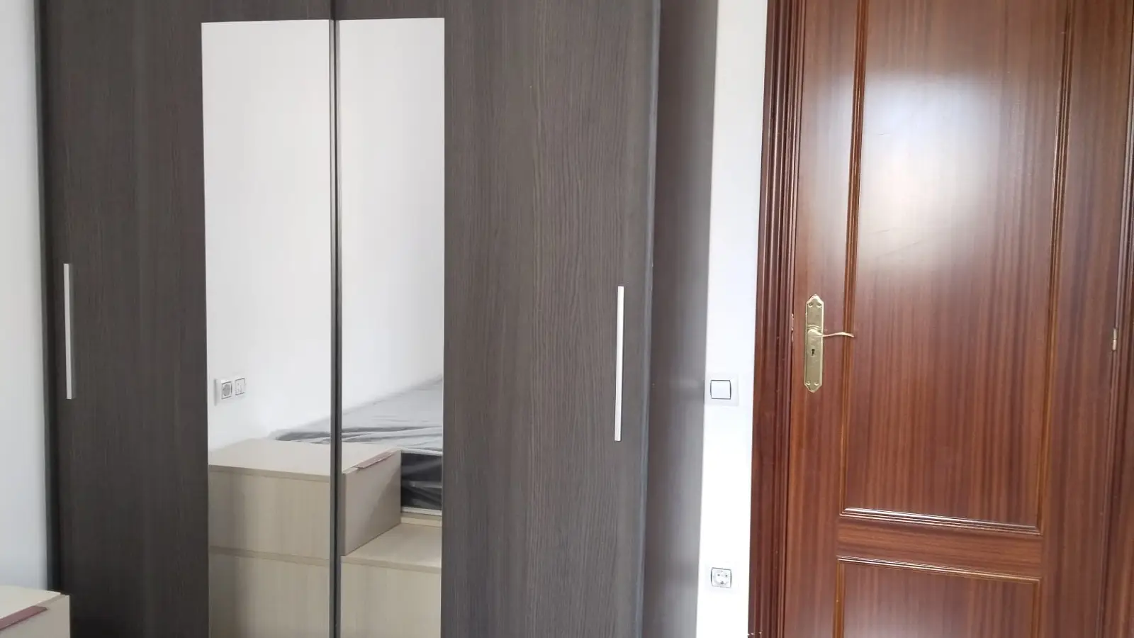 Furnished room in a shared flat in Horta-Guinardó · 2