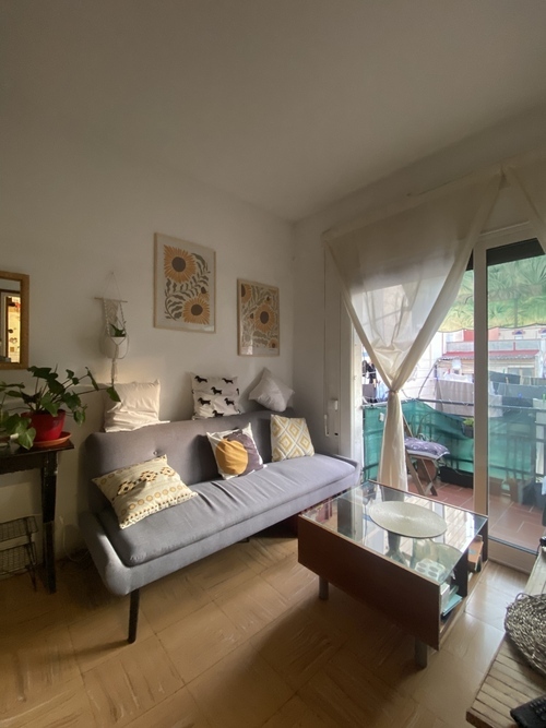 Room in a 3-person shared flat in Sants-Montjuïc · 2