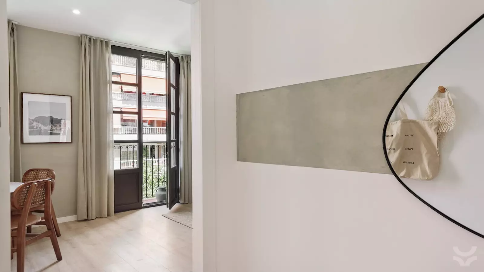 Furnished 2-bedroom flat in Eixample, 134 m² · 2