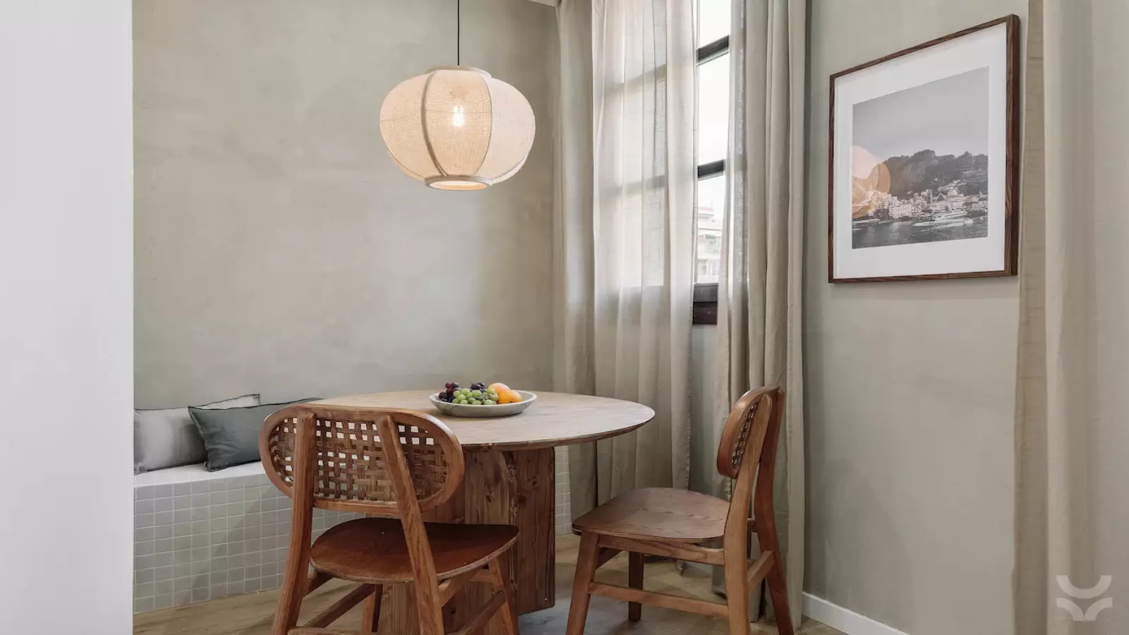 Furnished 2-bedroom flat in Eixample, 134 m² · 4