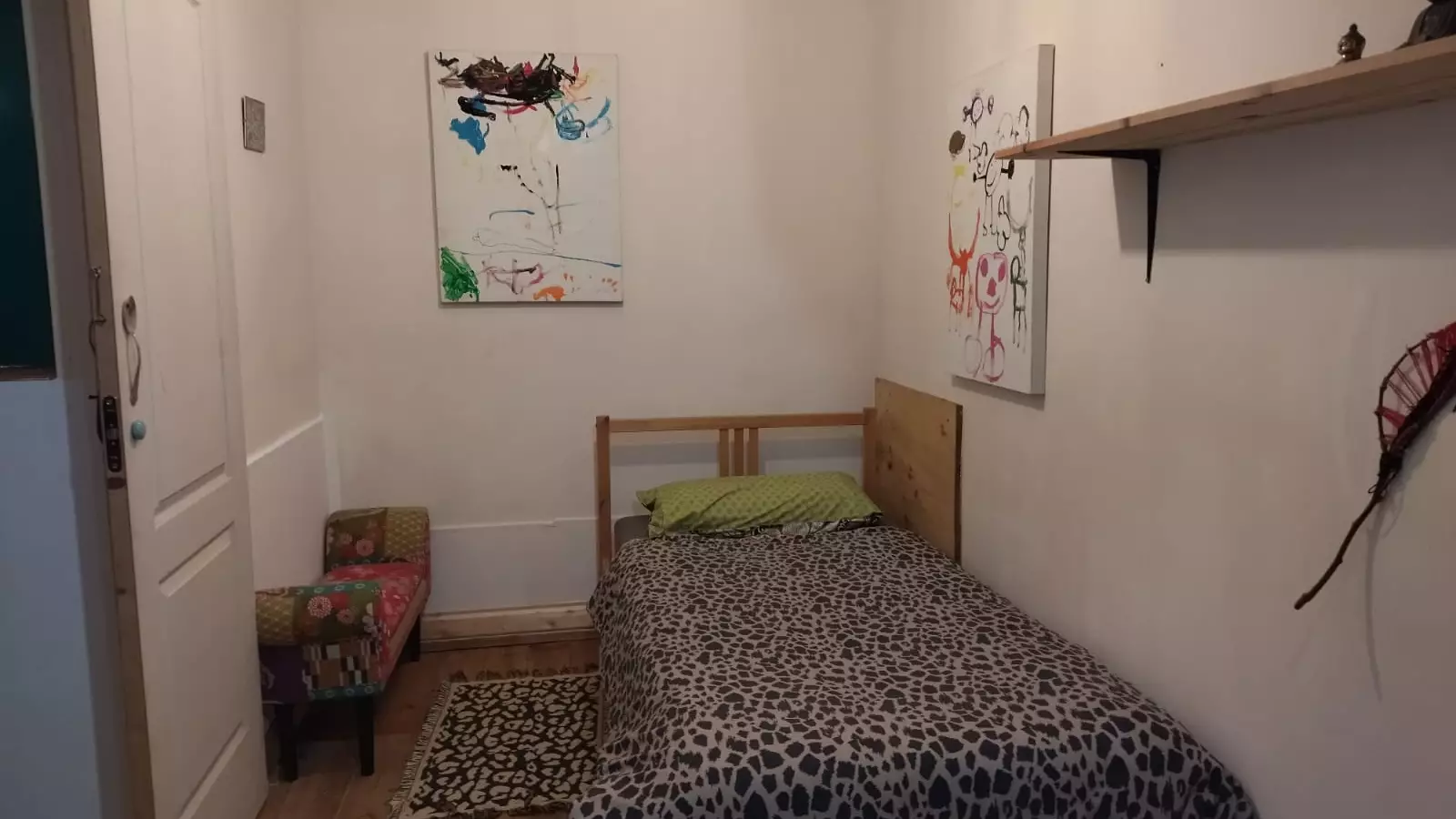 Habitación amueblada en piso compartido de 3 personas en Nou Barris · 4