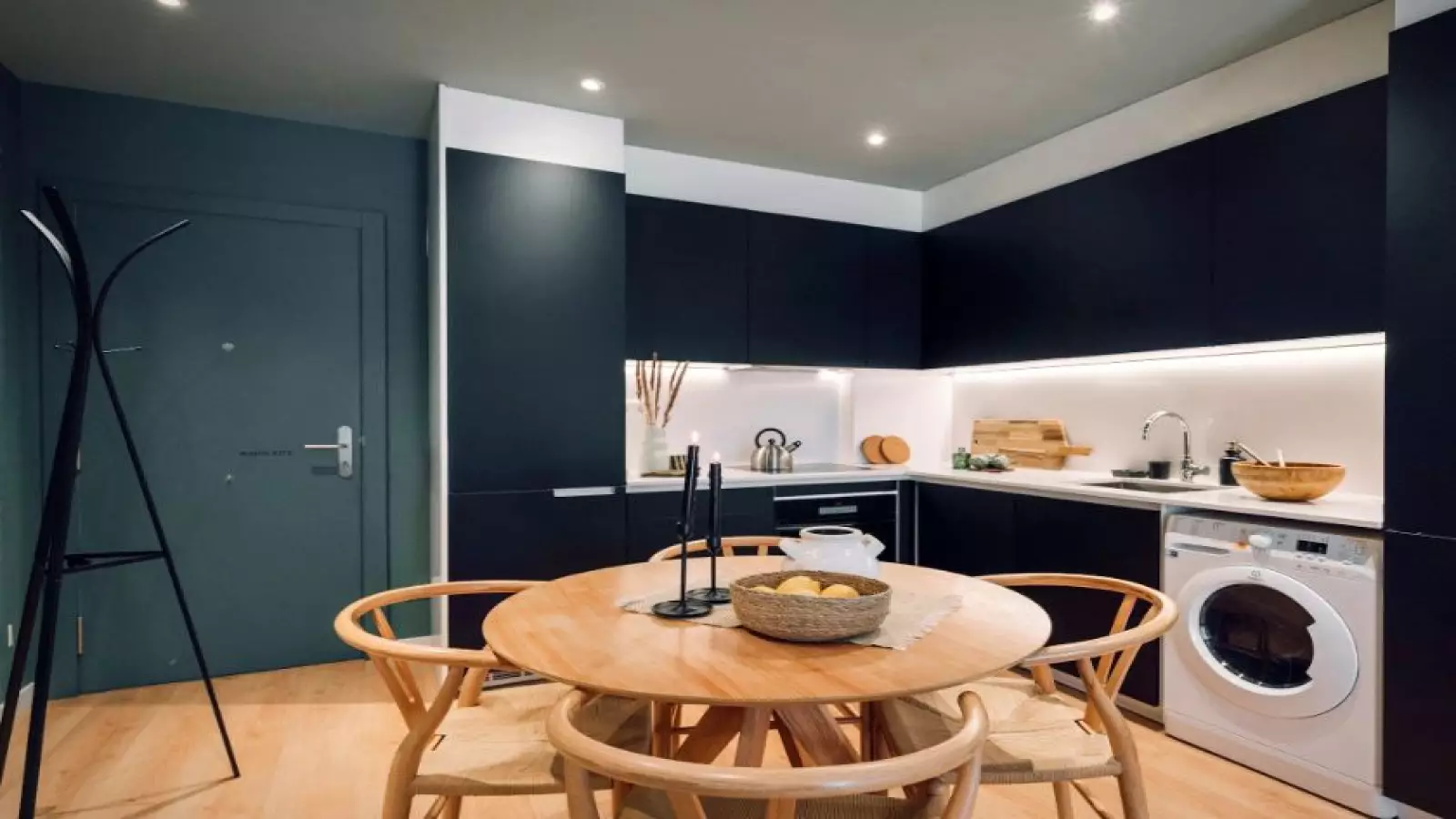 Furnished 2-bedroom flat in Eixample, 70 m² · 4
