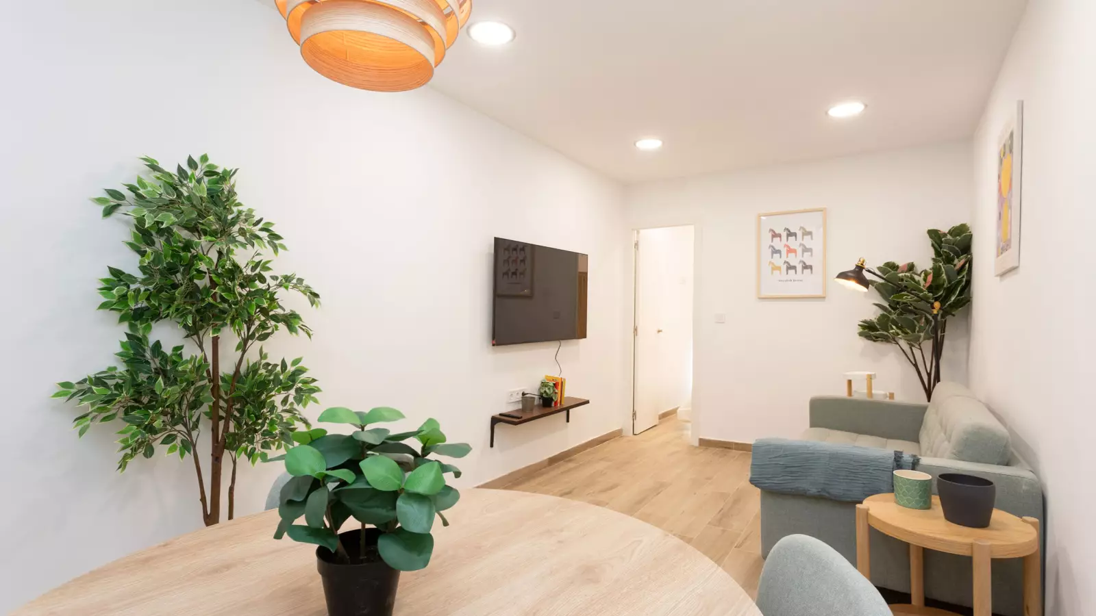 Piso de 1 dormitorio amueblado en Ciutat Vella, 45 m² · 4