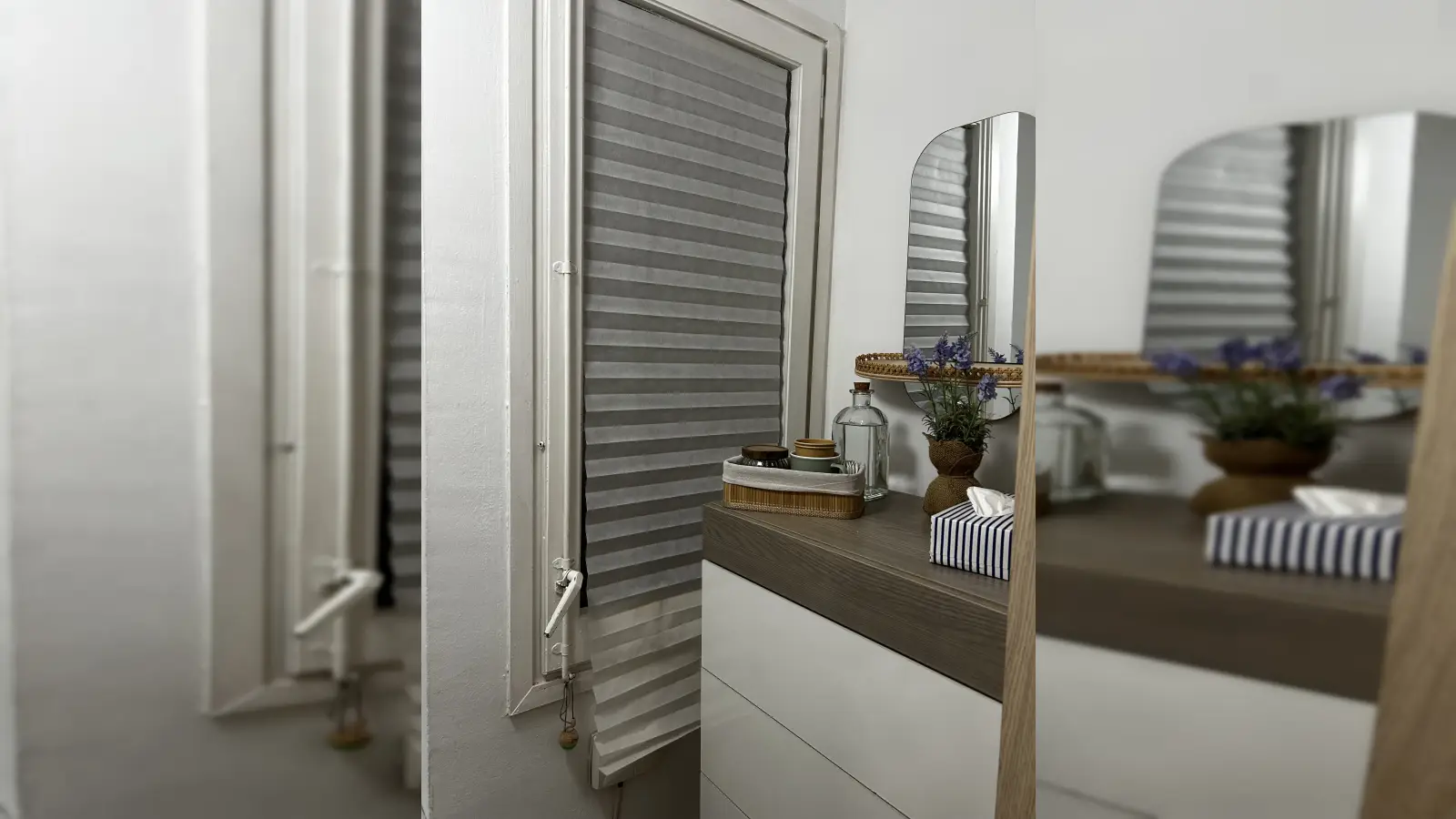 Furnished room in a shared flat in Eixample · 4