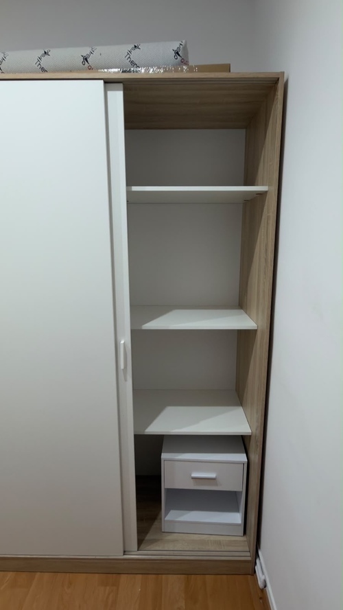 Room in a 3-person shared flat in Ciutat Vella · 2