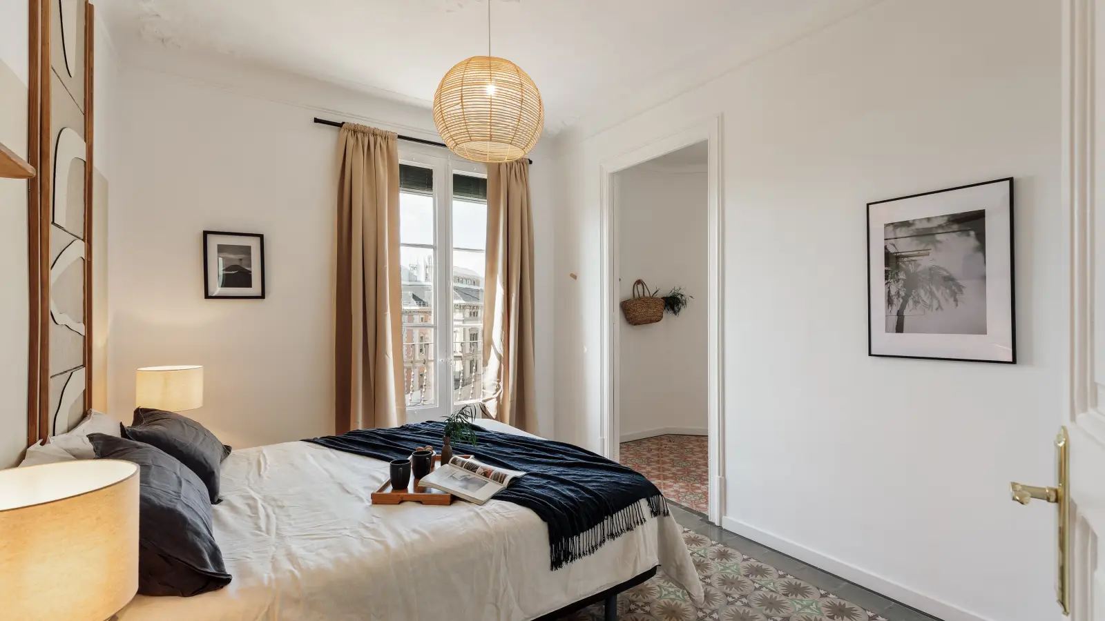 Furnished 3-bedroom flat in Eixample, 122 m² · 3