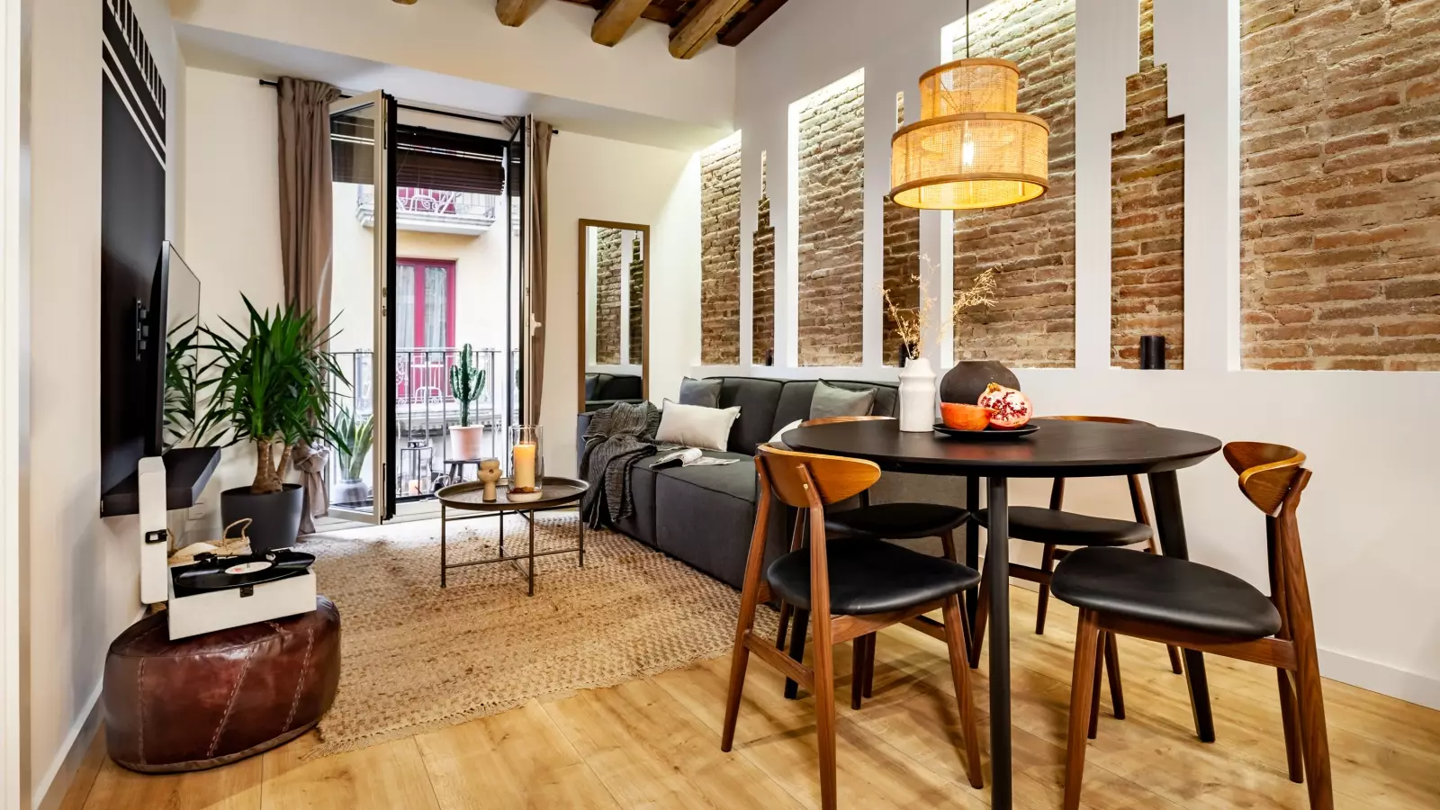 Piso de 1 dormitorio amueblado en Gràcia, 42 m² · 3