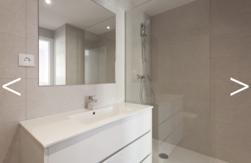 Habitación en piso compartido de 2 personas en Eixample · 3