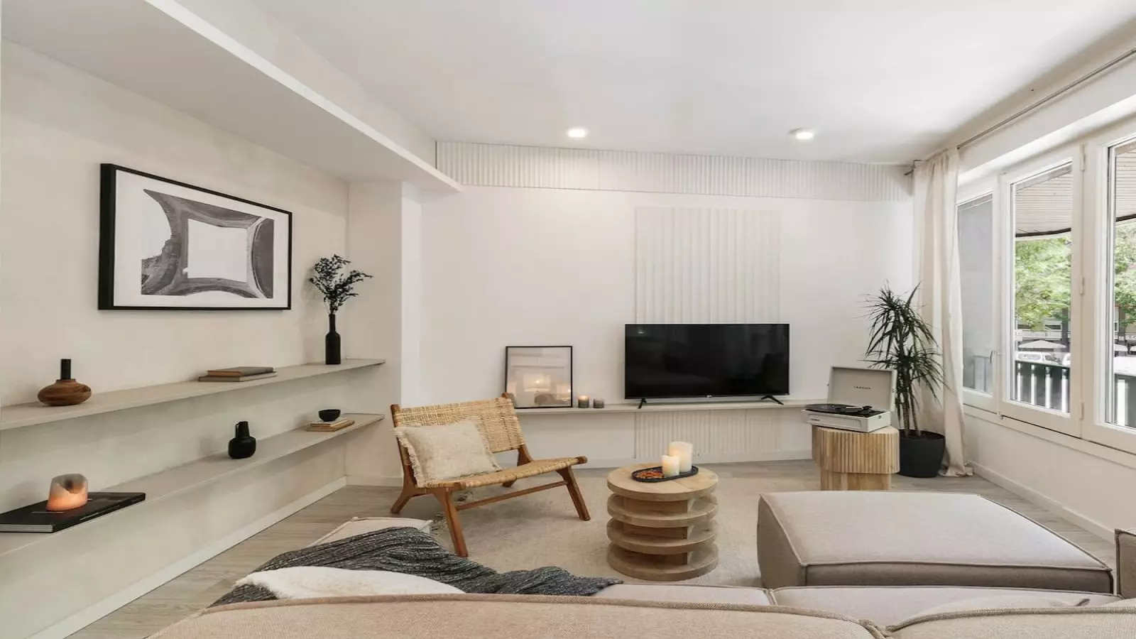 Furnished 3-bedroom flat in Eixample, 92 m² · 4