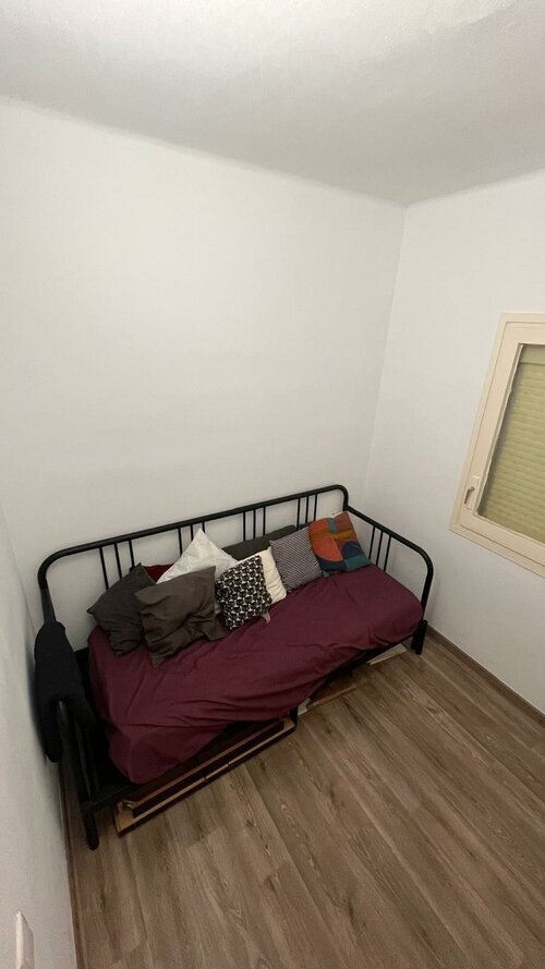 Room in a 3-person shared flat in Sant Martí · 2