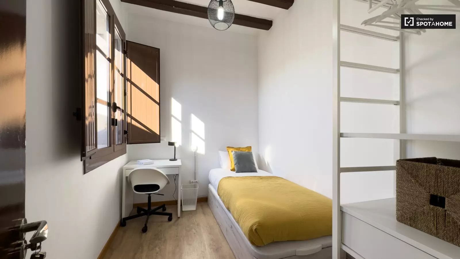 Listing photo