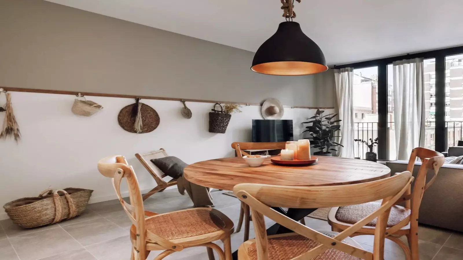 Furnished 2-bedroom flat in Eixample, 57 m² · 2