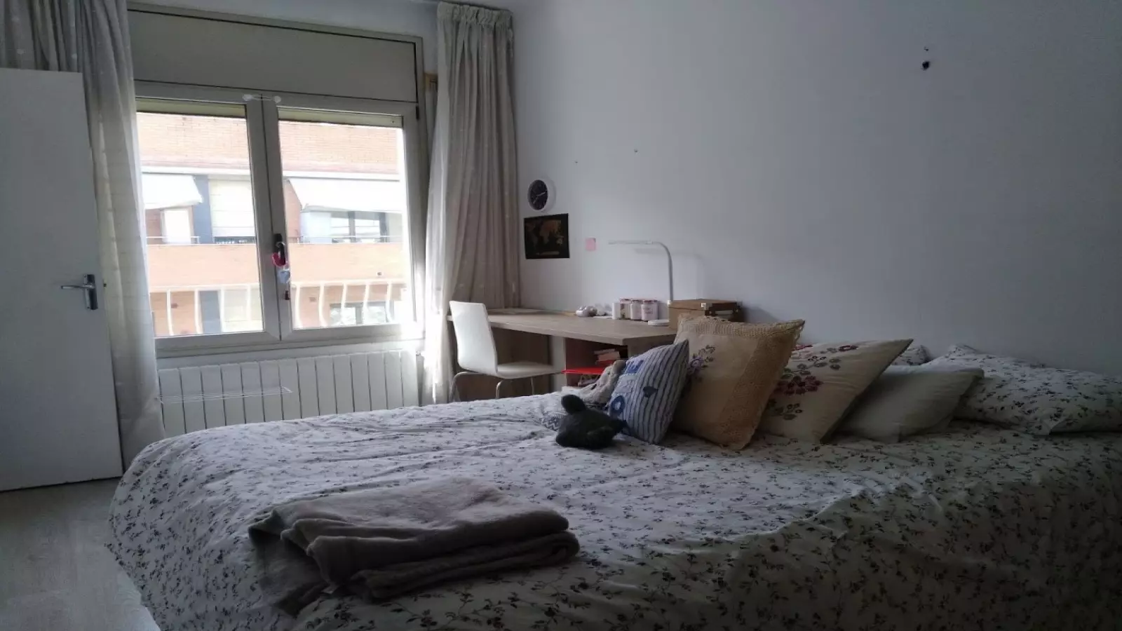 Furnished room in a shared flat in Sants-Montjuïc · 2