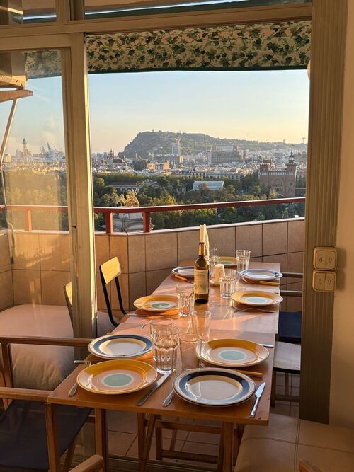 Room in a 2-person shared flat in Ciutat Vella · 4