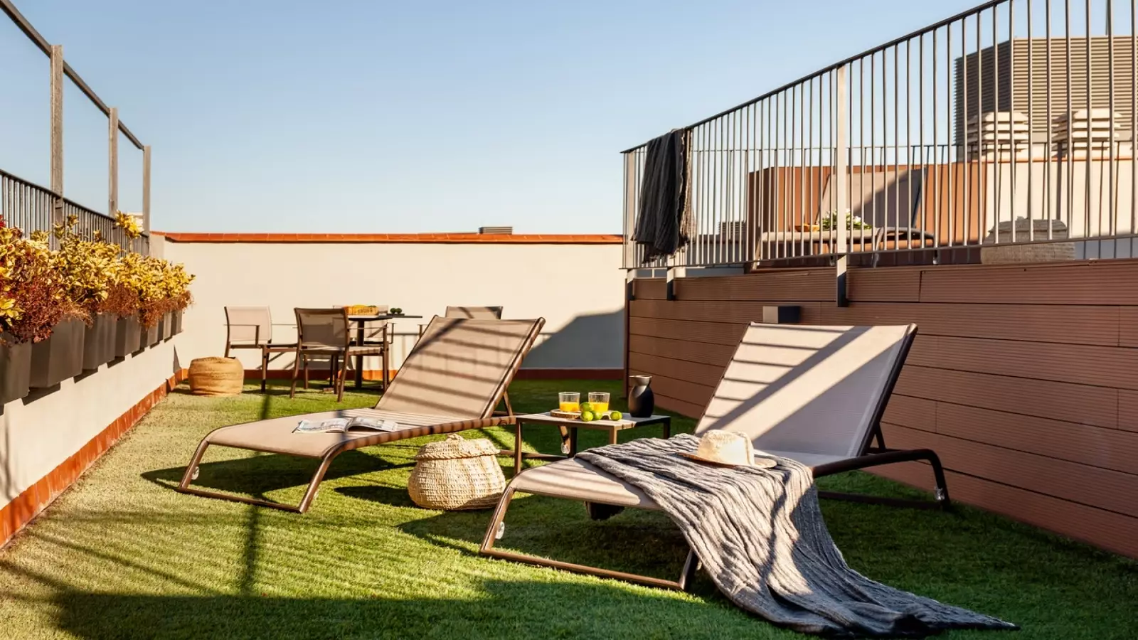 Furnished 2-bedroom flat in Eixample, 106 m² · 2