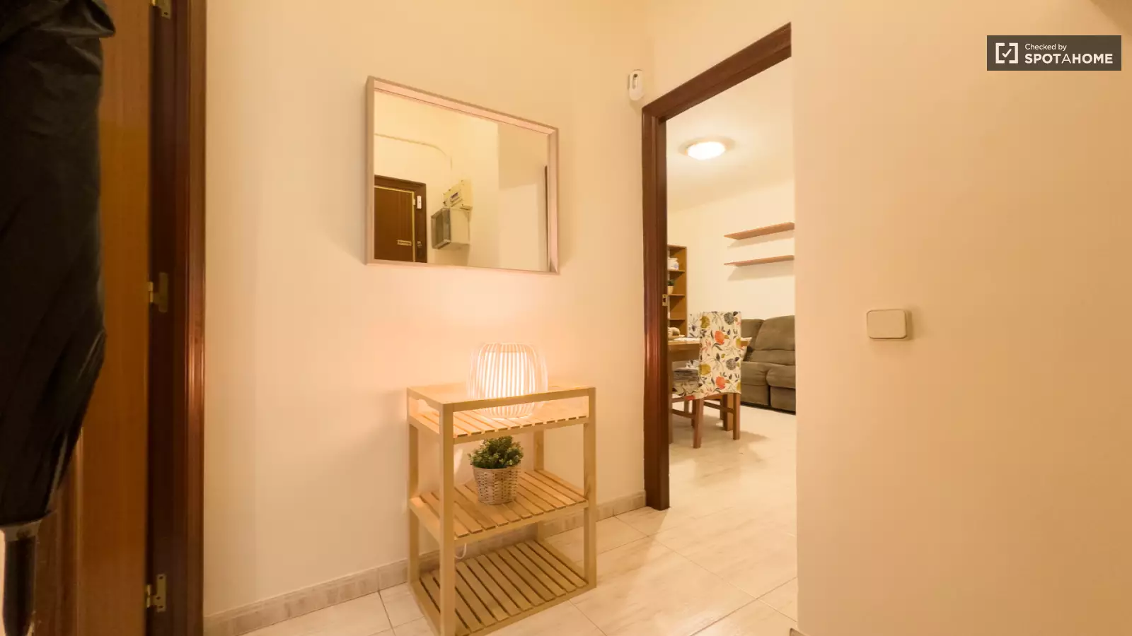 Furnished 3-bedroom flat in Sants-Montjuïc, 65 m² · 2