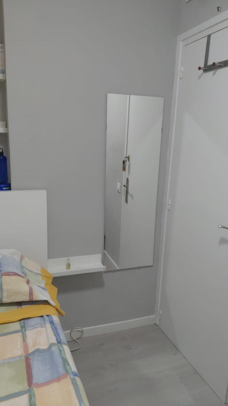 Room · Furnished · Sant Martí