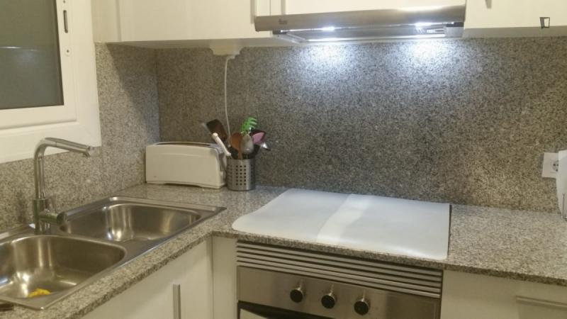 Furnished room in a 3-person shared flat in Sant Martí · 2