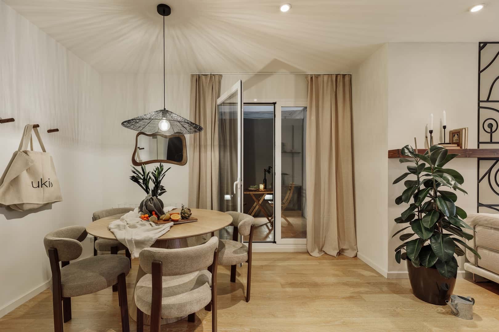 Furnished 1-bedroom flat in Sarrià–Sant Gervasi, 74 m² · 2