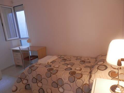 Habitación en piso compartido de 4 personas en Sant Martí · 3