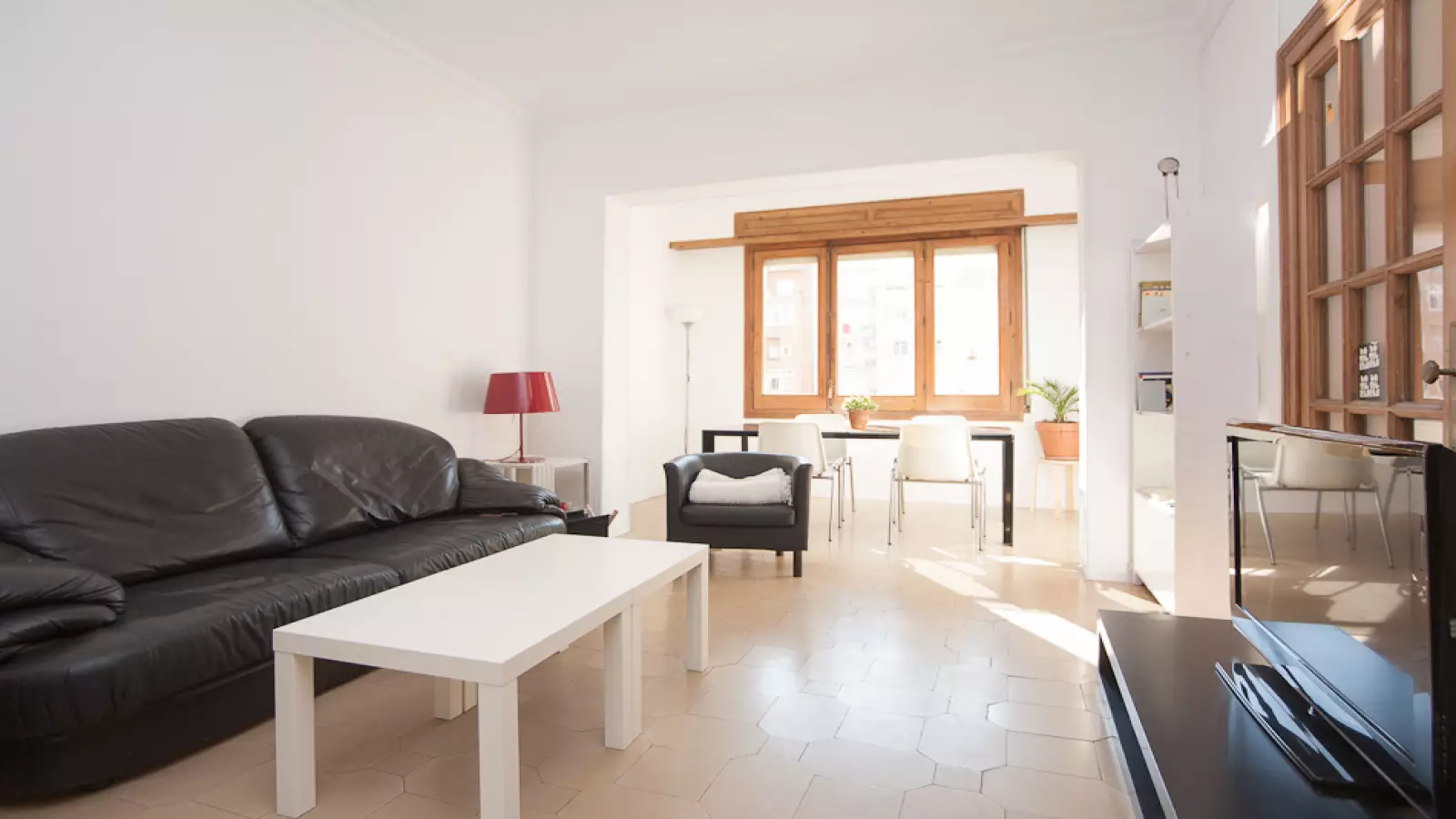Habitación amueblada en piso compartido en Gràcia · 4
