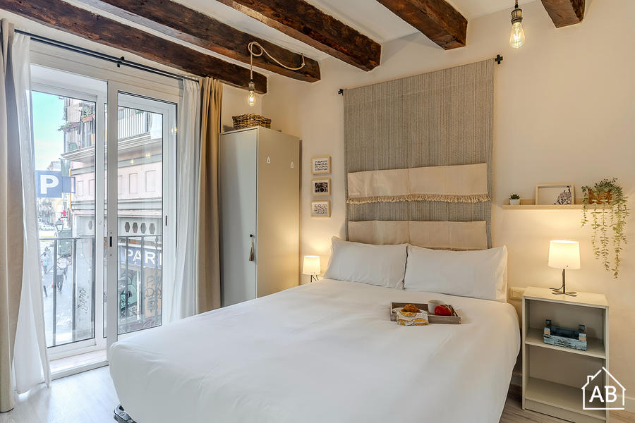 Furnished 2-bedroom flat in Ciutat Vella, 51 m² · 2