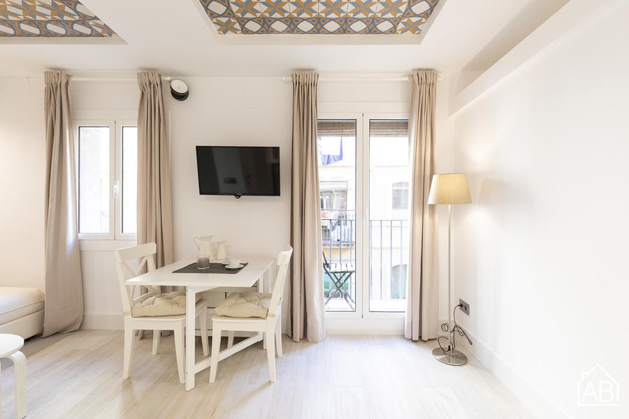 Furnished 2-bedroom flat in Ciutat Vella, 30 m² · 4