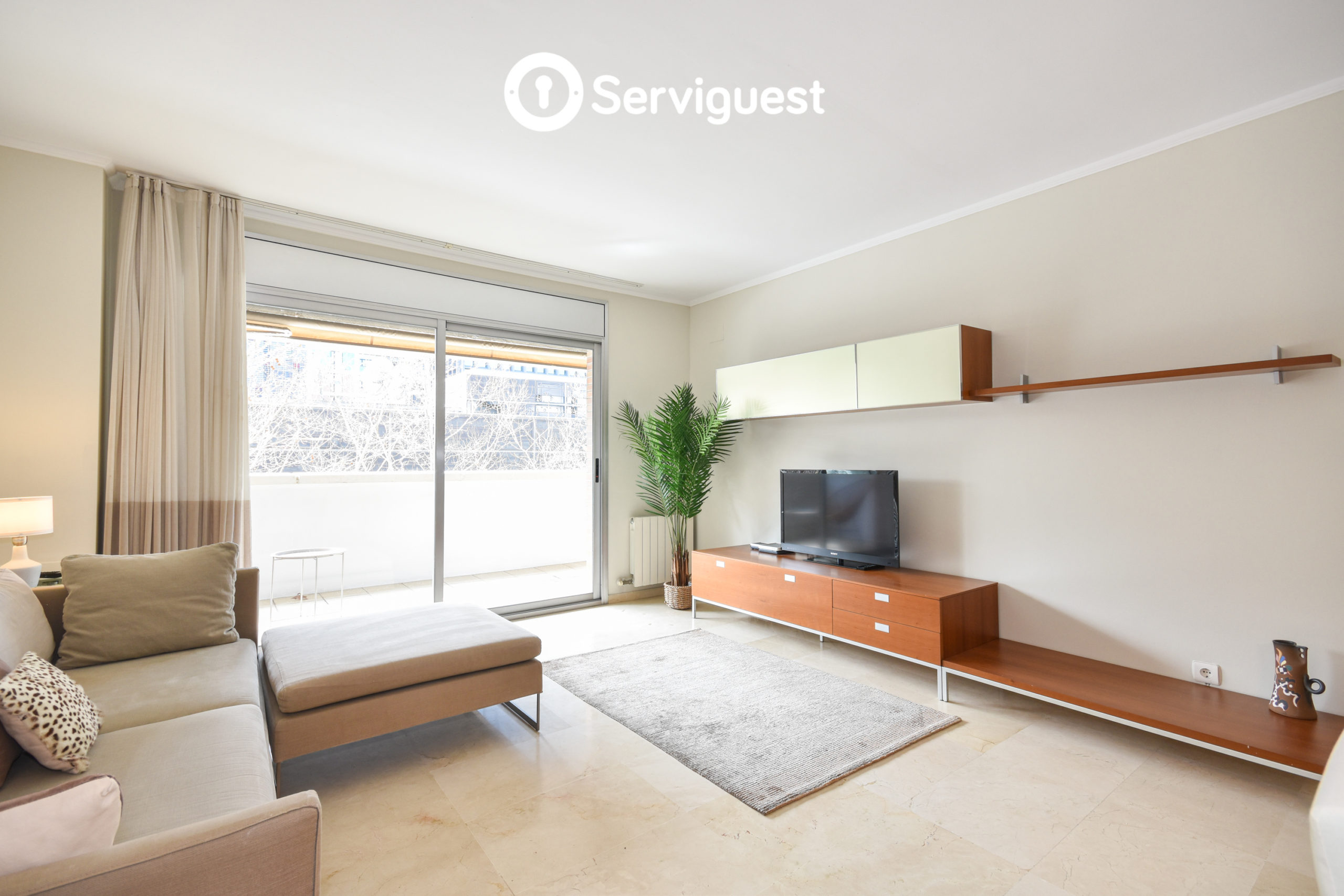 Piso de 2 dormitorios en Sant Martí, 110 m² · 4