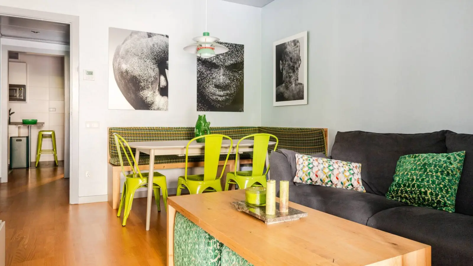 Furnished 3-bedroom flat in Eixample · 3