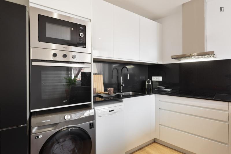 Furnished studio in Sants-Montjuïc · 3