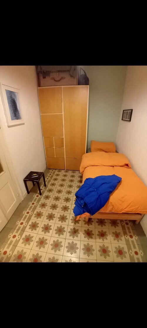 Room in a 3-person shared flat in Barcelona · 4