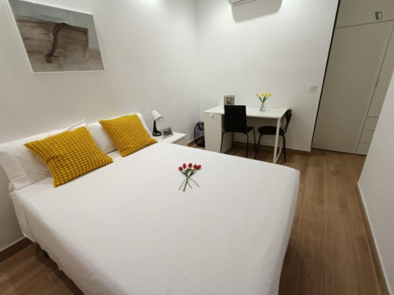 Furnished room in a 4-person shared flat in Sant Martí · 2