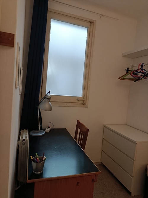 Room in a 2-person shared flat in Sants-Montjuïc · 2