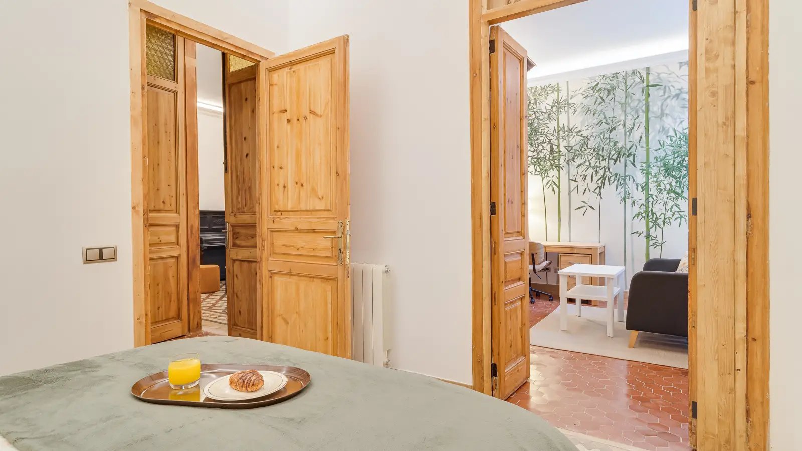 Habitación amueblada en piso compartido en Eixample · 4