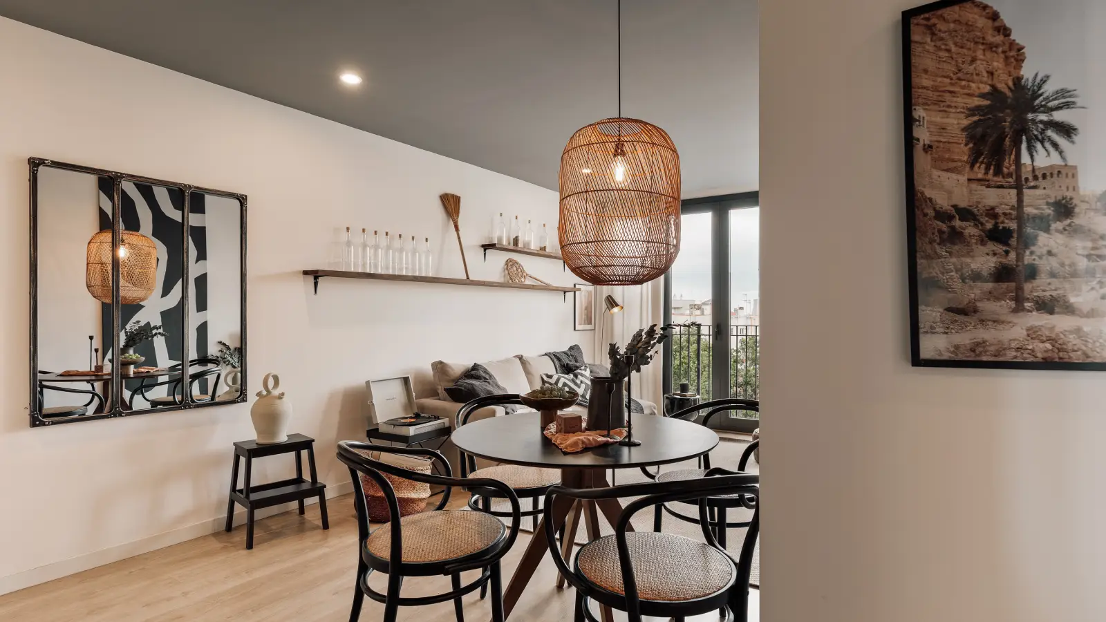 Furnished 2-bedroom flat in Eixample, 70 m² · 2