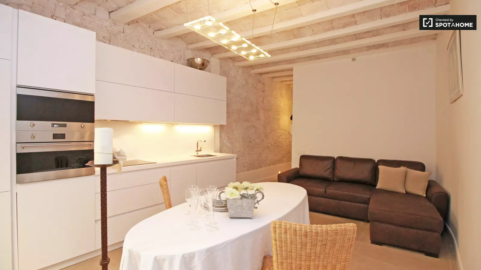 Piso de 1 dormitorio amueblado en Ciutat Vella · 2