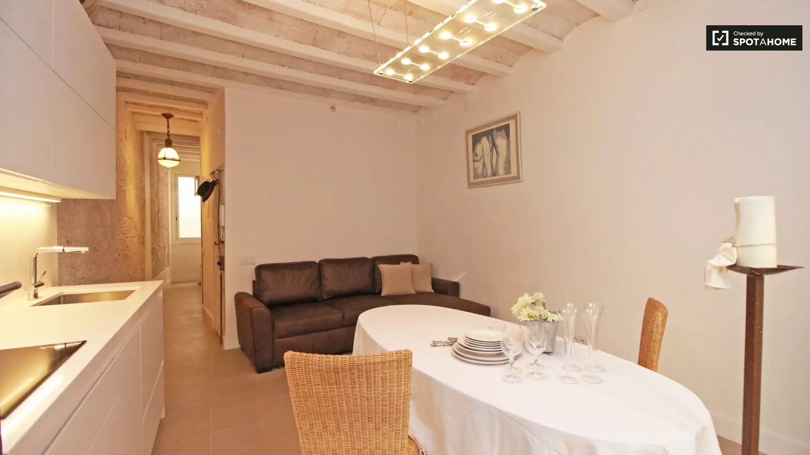 Piso de 1 dormitorio amueblado en Ciutat Vella · 3
