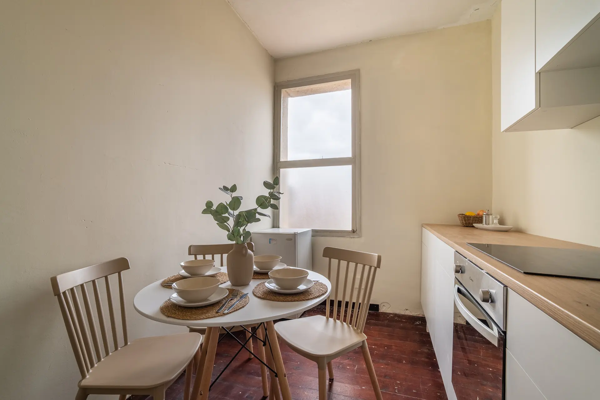 Furnished room in a shared flat in Gràcia · 4