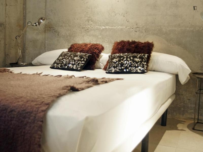 Furnished studio in Eixample · 2