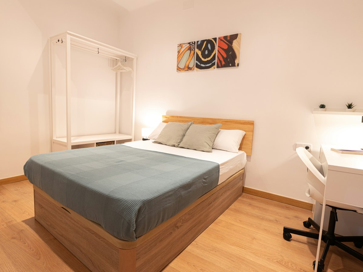 Furnished room in a 4-person shared flat in L'Hospitalet