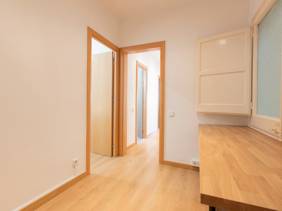 Furnished room in a 4-person shared flat in L'Hospitalet · 4