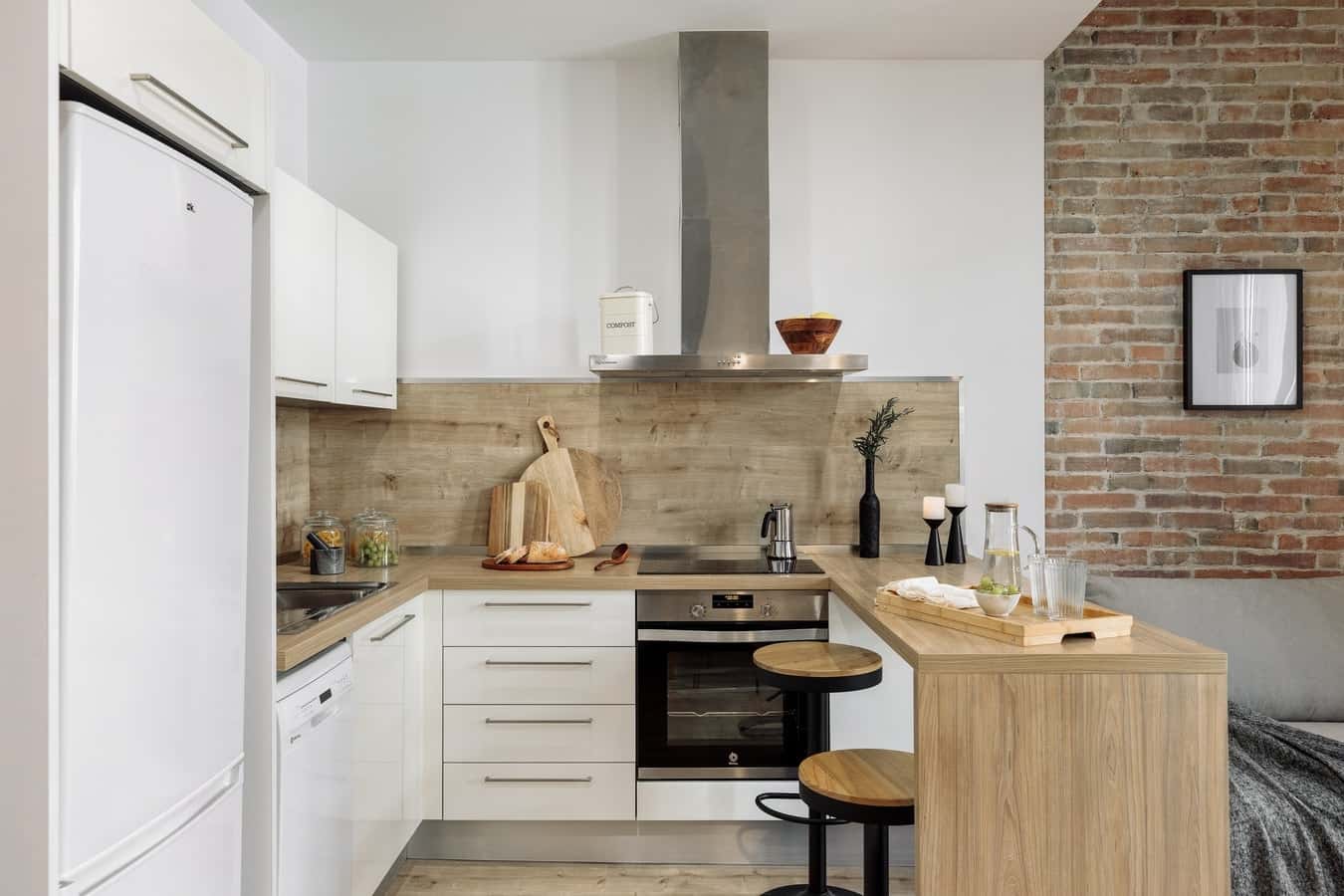 Furnished 2-bedroom flat in Eixample, 62 m² · 3