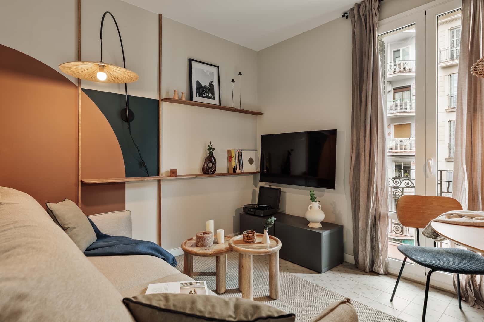 Piso de 2 dormitorios amueblado en Barcelona, 71 m²